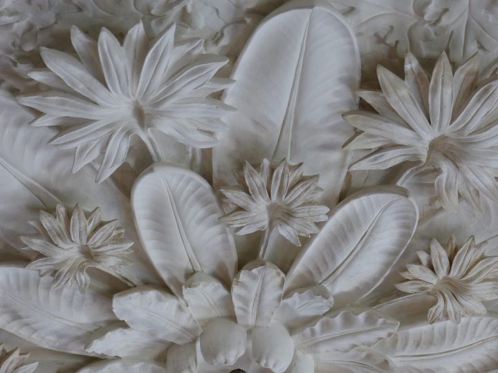 Transformez votre intérieur avec des moulures murales modernes