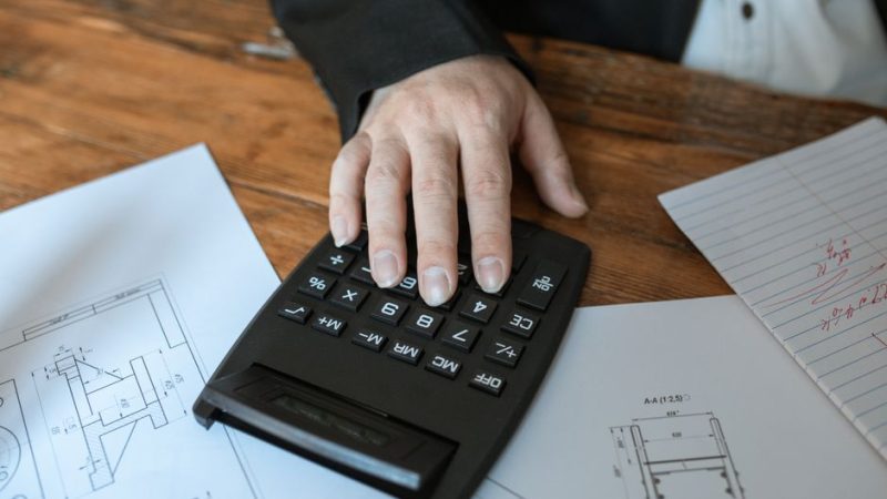 Comment éviter les dépassements de budget dans la construction ?
